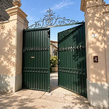 Bed & Breakfast Les Bulles De Marie Saint-Thibery