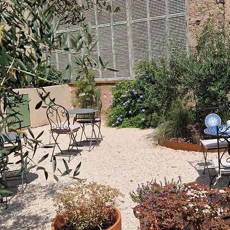 Les Bulles De Marie Bed & Breakfast Saint-Thibery